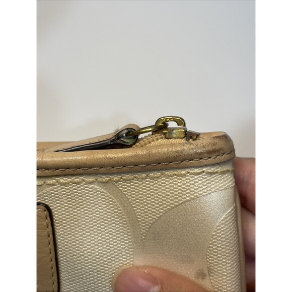 Lot of 2 Coach Tan Gray Signature Canvas Leather Wristlet Wallet Signature - Picture 7 of 16